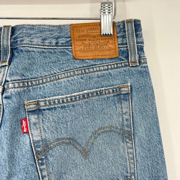 Levi's Premium Denim Wedgie Jeans Women's 28 Blue Straight Leg Button Fly Cotton - Picture 5 of 8